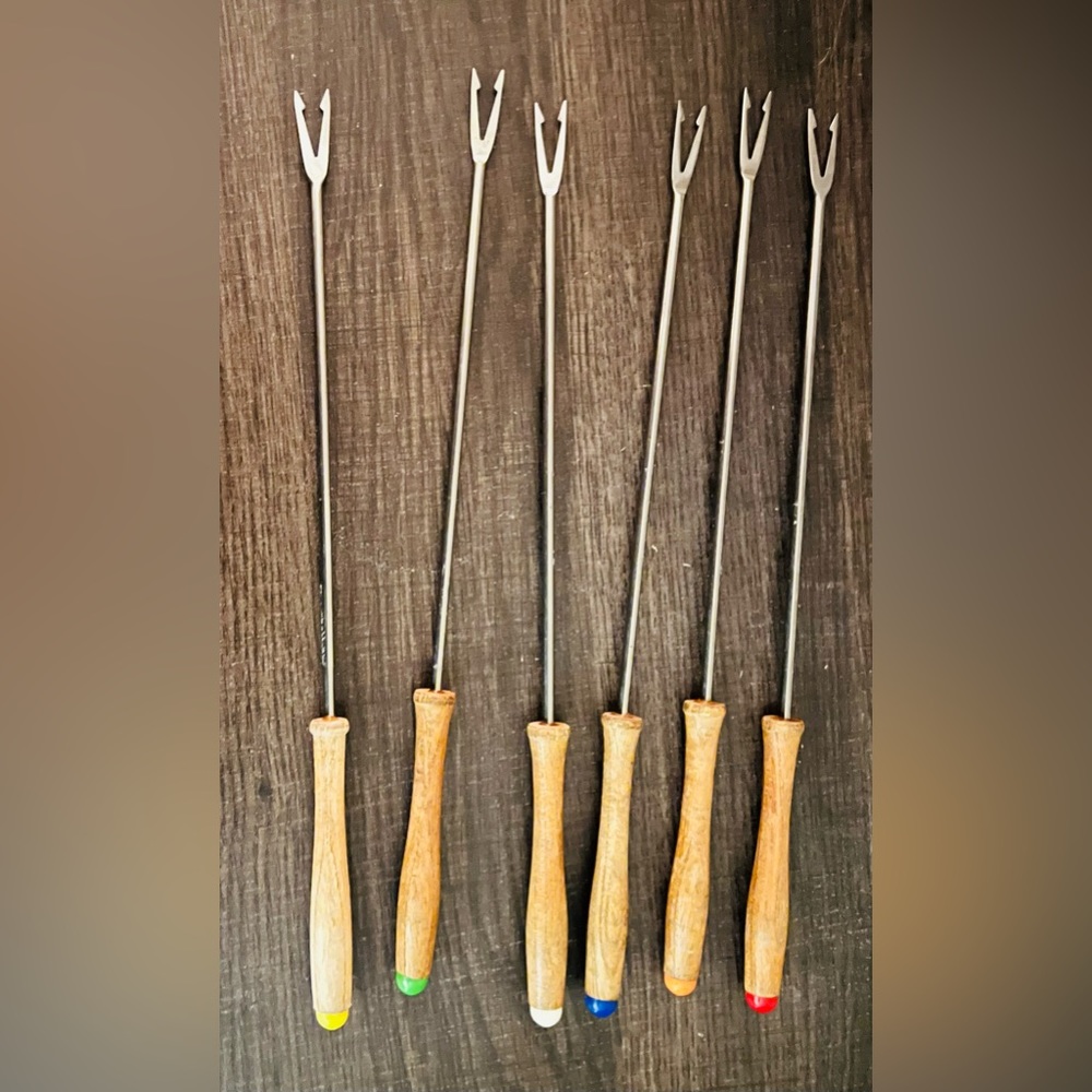 Housewares -Bring Back 70’s Fondue Parties! 😂❤️set of 6 Mixmatched Tongs PGC